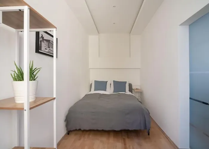 Grosse Terrasse, Klimaanlage Und U-bahn Naehe Apartment Vienna